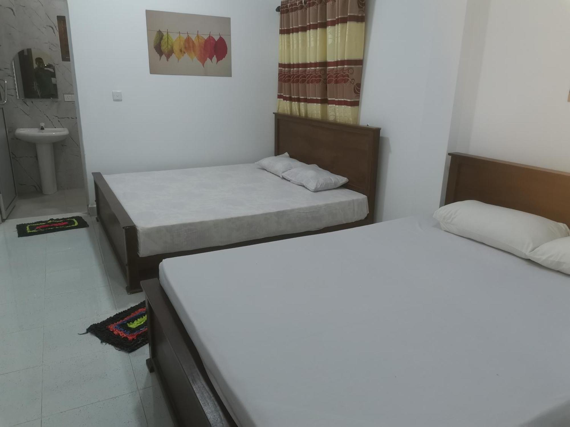 Surf Reef Beach Trincomalee Exterior photo