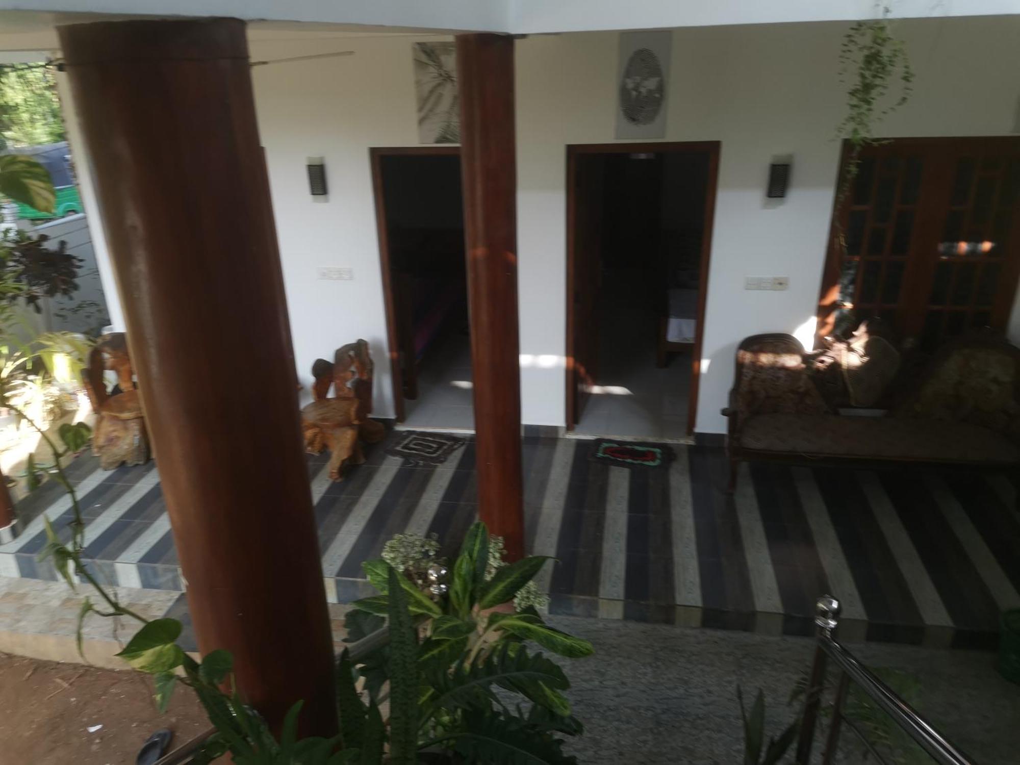Surf Reef Beach Trincomalee Exterior photo