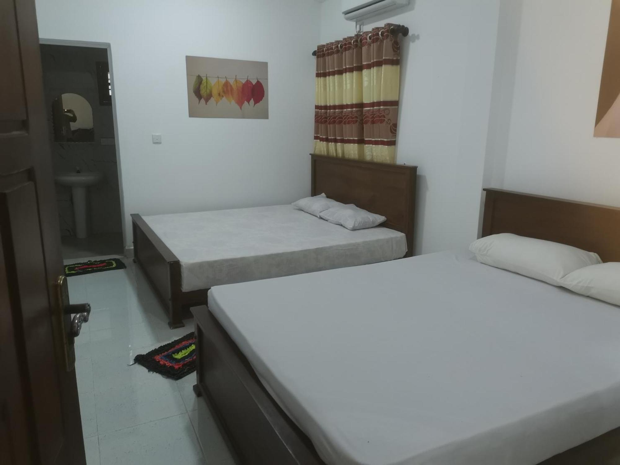 Surf Reef Beach Trincomalee Exterior photo