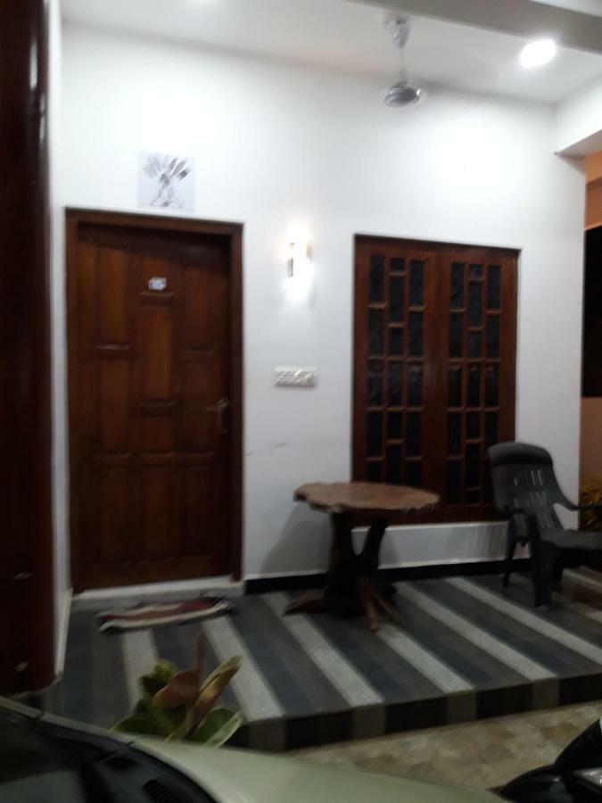 Surf Reef Beach Trincomalee Exterior photo